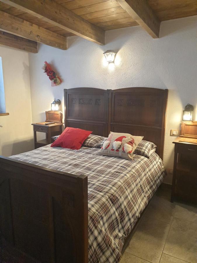 Bed and Breakfast Antica Casa Occitana Sampeire Exteriér fotografie